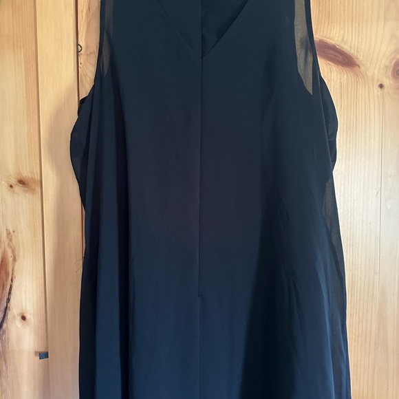 Nicole by Nicole Miller - Classic Black Short Dress size 12. - gorgeous beading - Picture 5 of 7